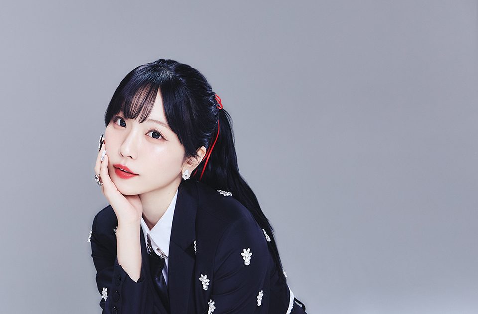 愛美の音楽と共に新しい世界の幕が開く――！初のハーフアルバム『A/CODE