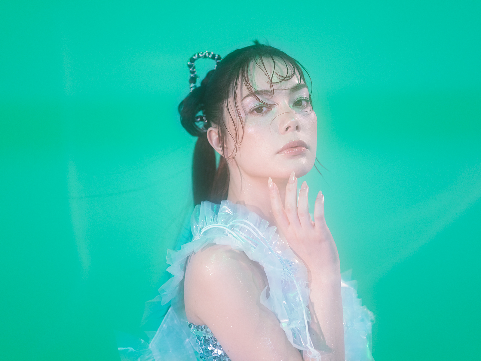 安田レイ、TVアニメ『瑠璃の宝石』OPテーマを収めたニューシングル「光のすみか」リリース！今だからこそ生まれた新曲の制作秘話に迫る - 画像一覧（6/6）