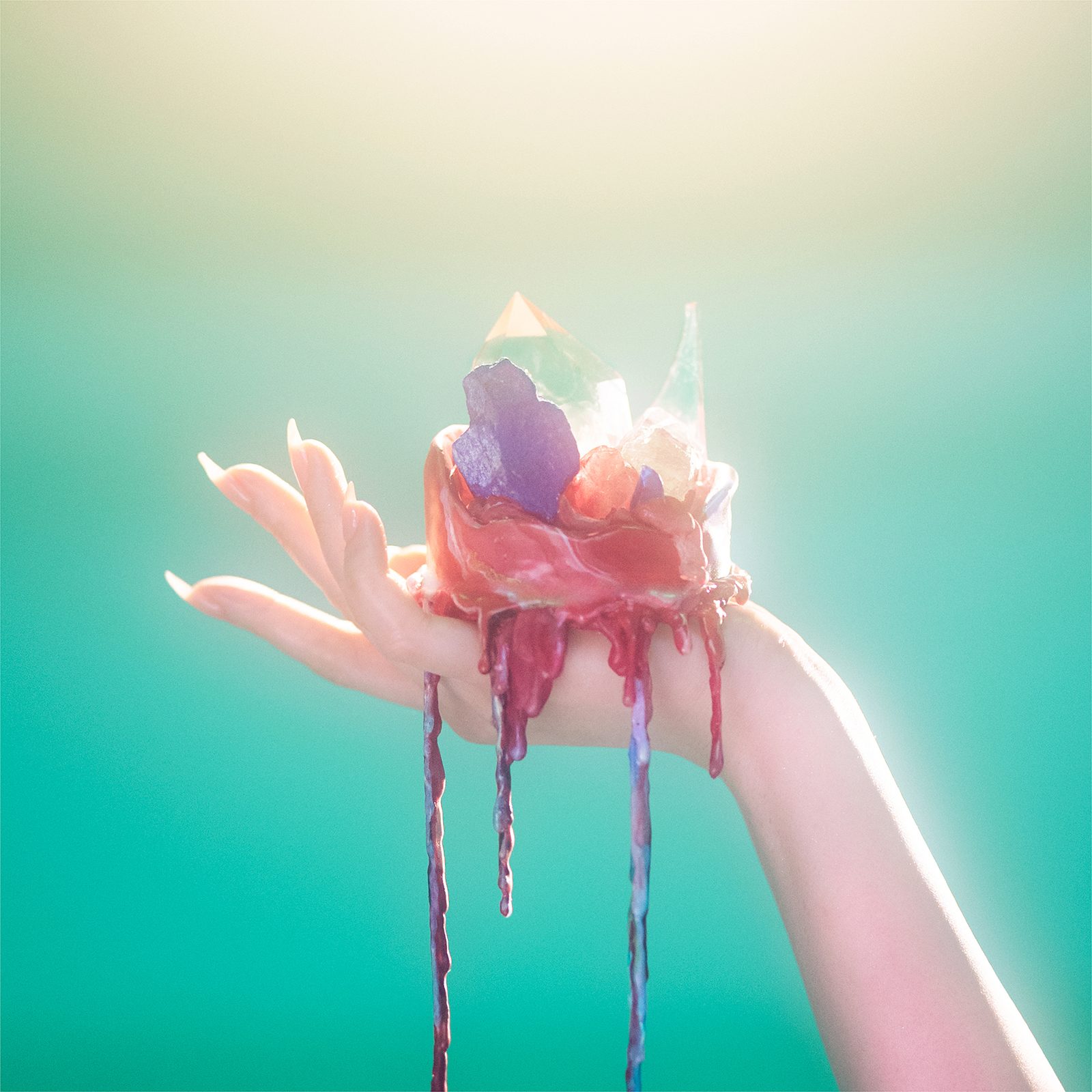 安田レイ、TVアニメ『瑠璃の宝石』OPテーマを収めたニューシングル「光のすみか」リリース！今だからこそ生まれた新曲の制作秘話に迫る - 画像一覧（3/6）