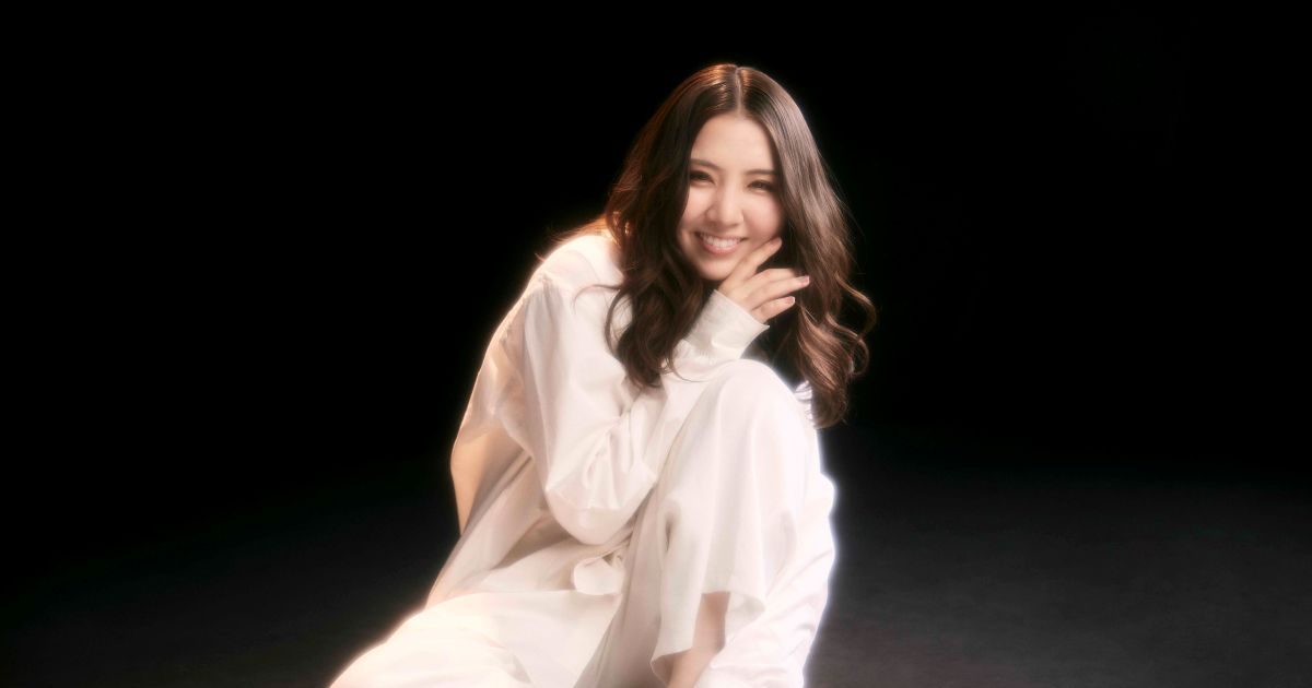 阿部真央、新曲「Ding-dong」が来年1月放送のTVアニメ『透明男と人間女