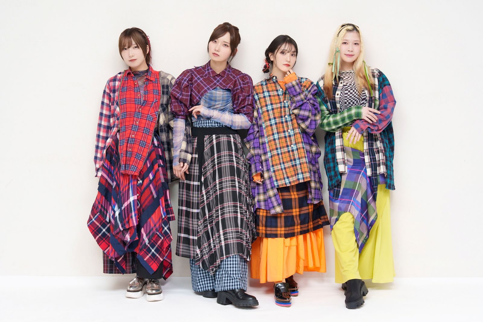 『帝乃三姉妹は案外、チョロい。』キャラソンミニアルバムリリース！日向未南×天海由梨奈×古賀 葵×青山吉能撮りおろし&キャストトーク！ - 画像一覧（4/11）
