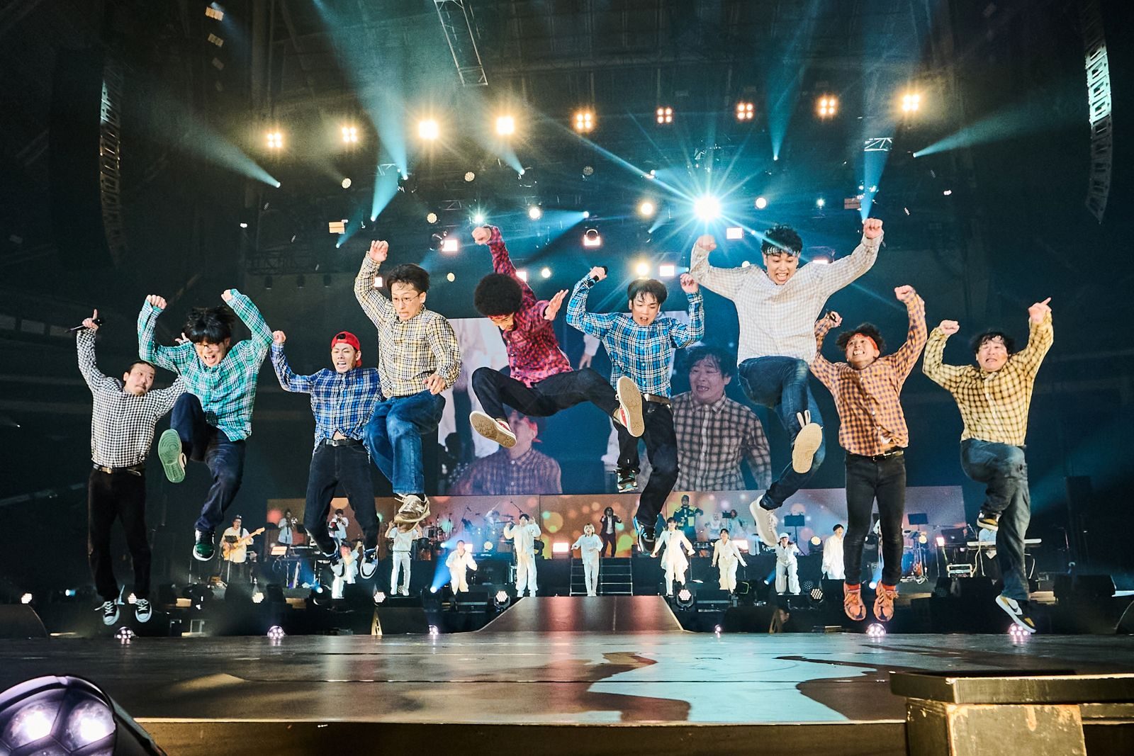 REAL AKIBA BOYZ、東京体育館でワンマンライブ37曲3時間以上踊り尽くす！ゲストにfhána・喜矢武豊・ライムスターを迎えた「ぼくらのマスターピース」速報レポート - 画像一覧（6/6）
