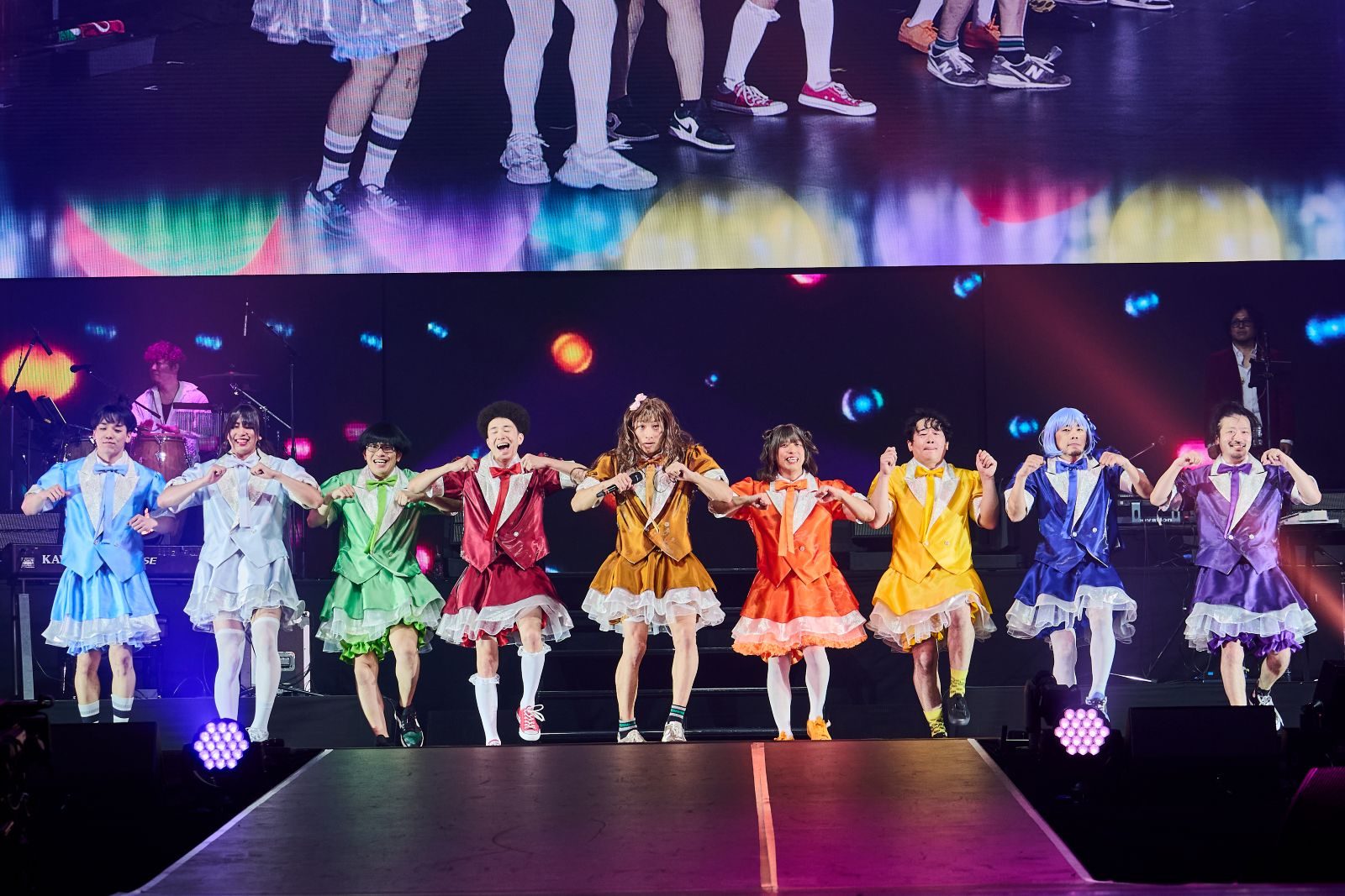 REAL AKIBA BOYZ、東京体育館でワンマンライブ37曲3時間以上踊り尽くす！ゲストにfhána・喜矢武豊・ライムスターを迎えた「ぼくらのマスターピース」速報レポート - 画像一覧（5/6）