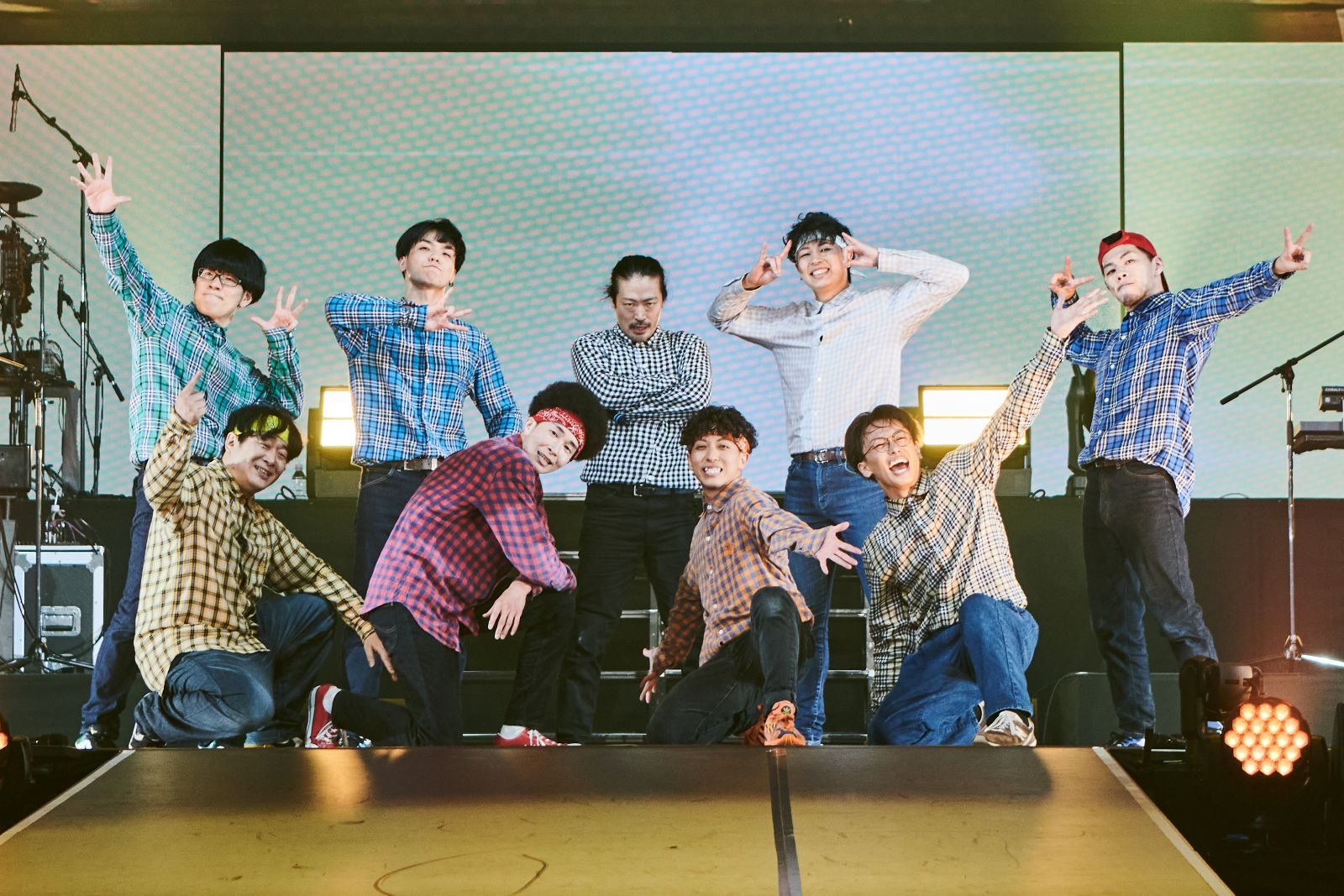 REAL AKIBA BOYZ、東京体育館でワンマンライブ37曲3時間以上踊り尽くす！ゲストにfhána・喜矢武豊・ライムスターを迎えた「ぼくらのマスターピース」速報レポート