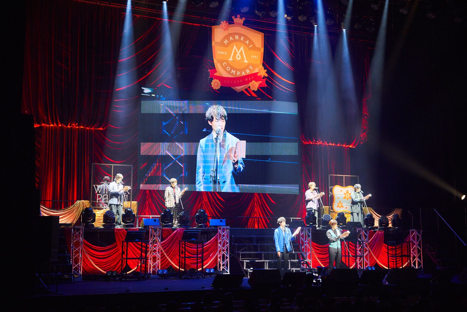 サプライズゲストやあのキャストの初ライブも！『A3!』MANKAIカンパニーの冬組による＜MANKAIカンパニーpresents“Winter Party!”2025＞マチネ公演をレポート！ - 画像一覧（23/23）