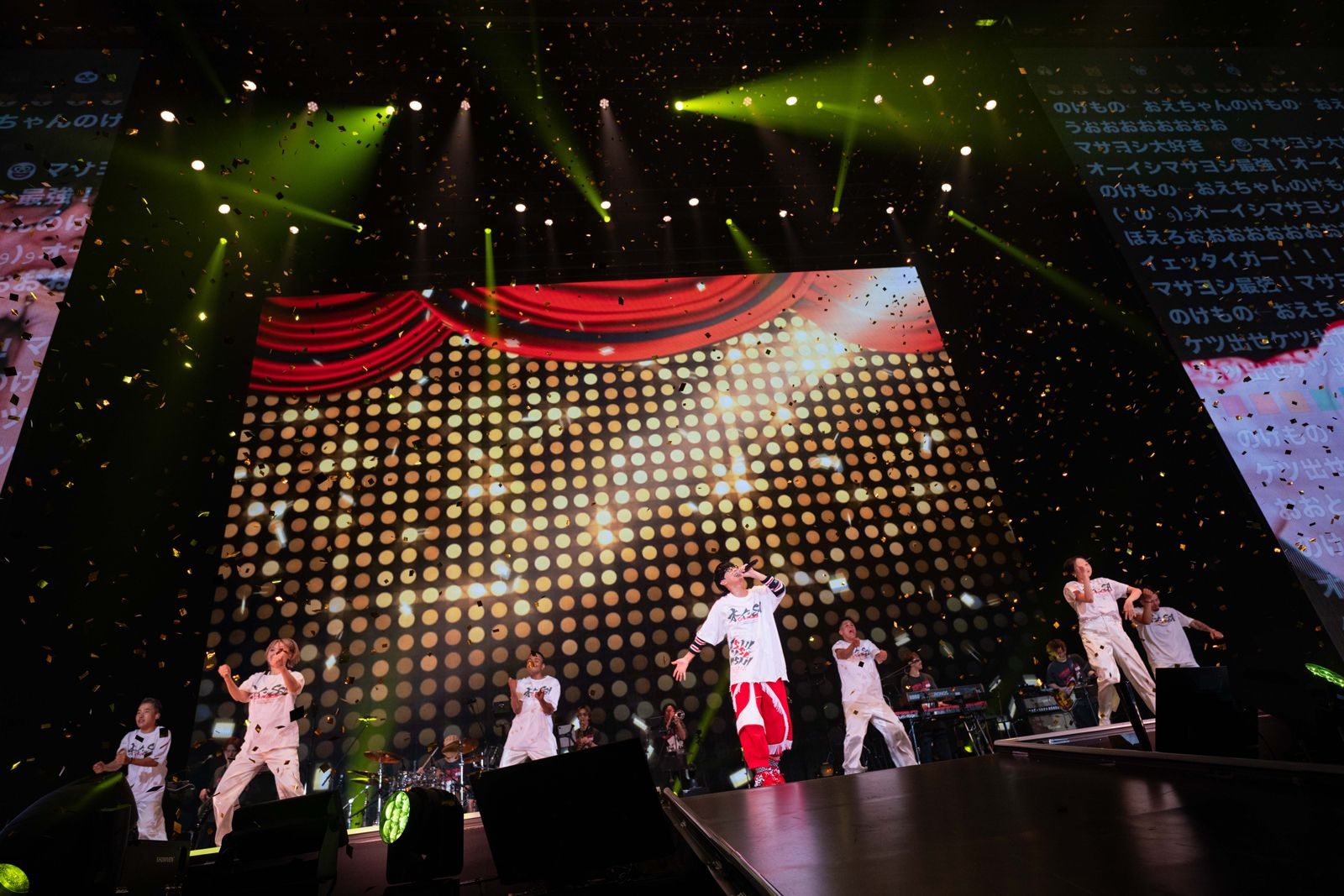 多彩なゲストを迎え、ヒット曲たっぷりの大盤振る舞い！ 2日間でガラリと違うセットリストと豪華な演出で、自身の“アニソン人生”をファンと辿り、未来に繋げた“オーイシSSA 〜オーイシマサヨシ ワンマンライブ at さいたまスーパーアリーナ〜”をレポート！ - 画像一覧（14/24）