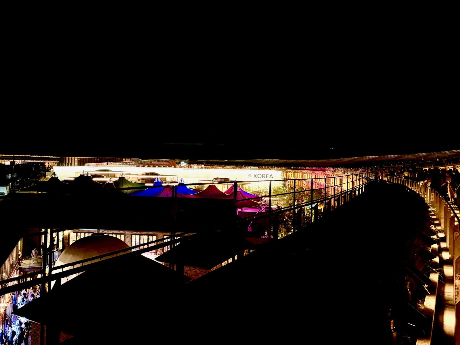 【連載】畑 亜貴「旅の空にてアニソン日和」第10回：万博後の大阪で聴きたいアニソン - 画像一覧（5/7）