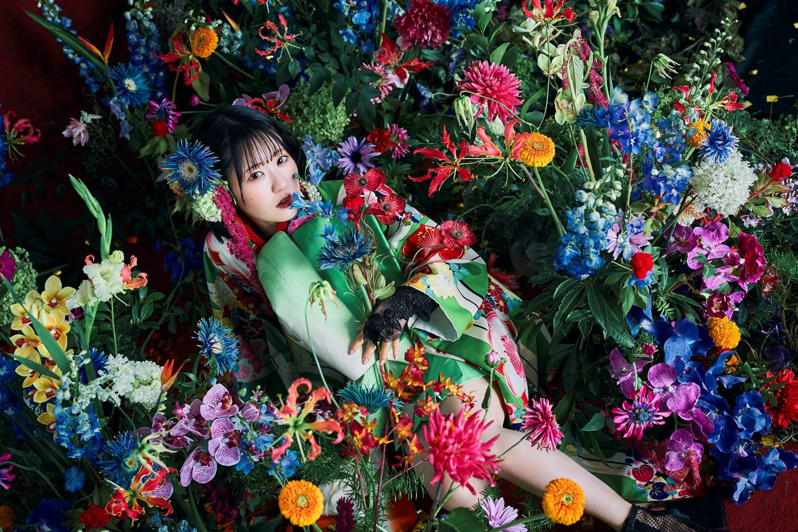 TVアニメ『かくりよの宿飯 弐』のOP主題歌「とおりゃんせ」とED主題歌「涙のレシピ」を収録したシングルをリリースした東山奈央。OP主題歌&ED主題歌の話はもちろん、「ひと匙の光」を使った仕掛けやワンマンライブへの意気込みまでたっぷり語ってくれた