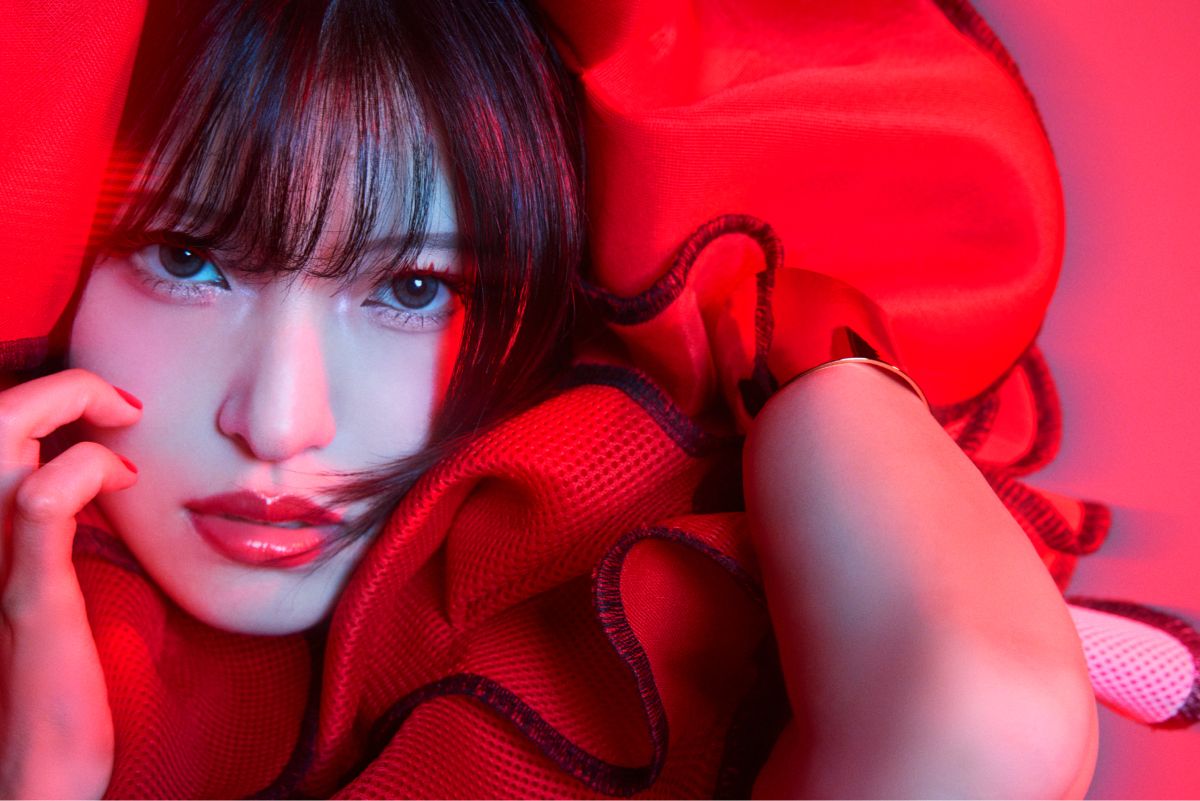 ASCA、赤に刻まれた、揺るがない信念を体現した新アー写を公開