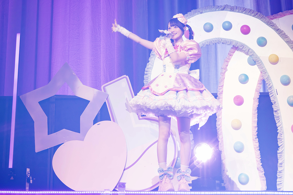 小倉 唯の多彩な“LOVE”が詰め込まれたメドレー含む30曲超！Wアンコールも実現した“小倉 唯 LIVE TOUR 2025 「Love♡Ratory」”千秋楽レポート - 画像一覧（7/8）