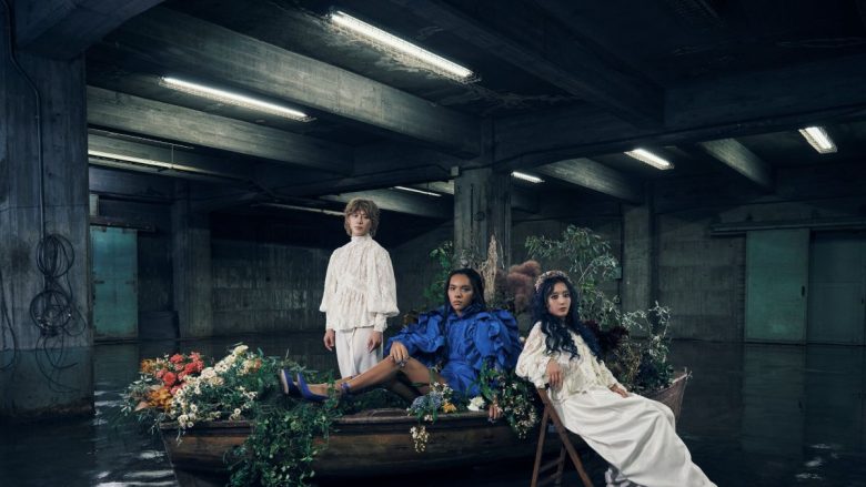 女王蜂、新曲「PERSONAL」がTVアニメ『地獄楽』第二期EDテーマに決定。CD予約開始と合わせて、最新アーティストビジュアルも解禁！