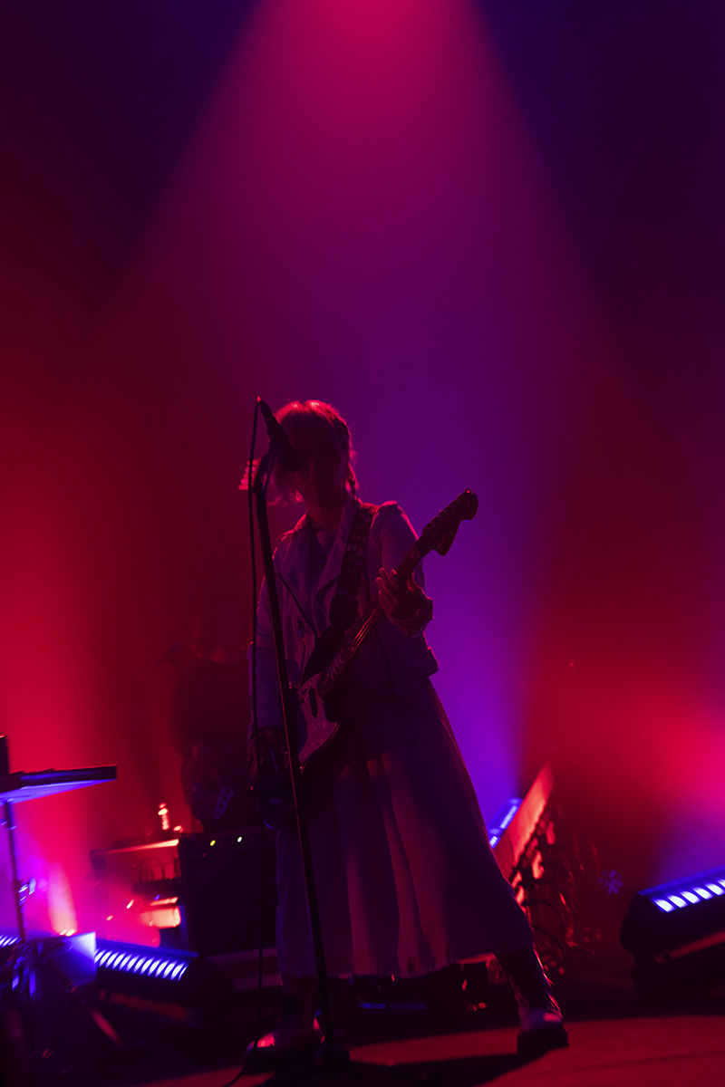 ReoNaが辿り着いた“痛くて愛おしい場所”――ライブツアー「ReoNa ONE-MAN Concert Tour 2025 “HEART”」初日公演レポート - 画像一覧（12/12）