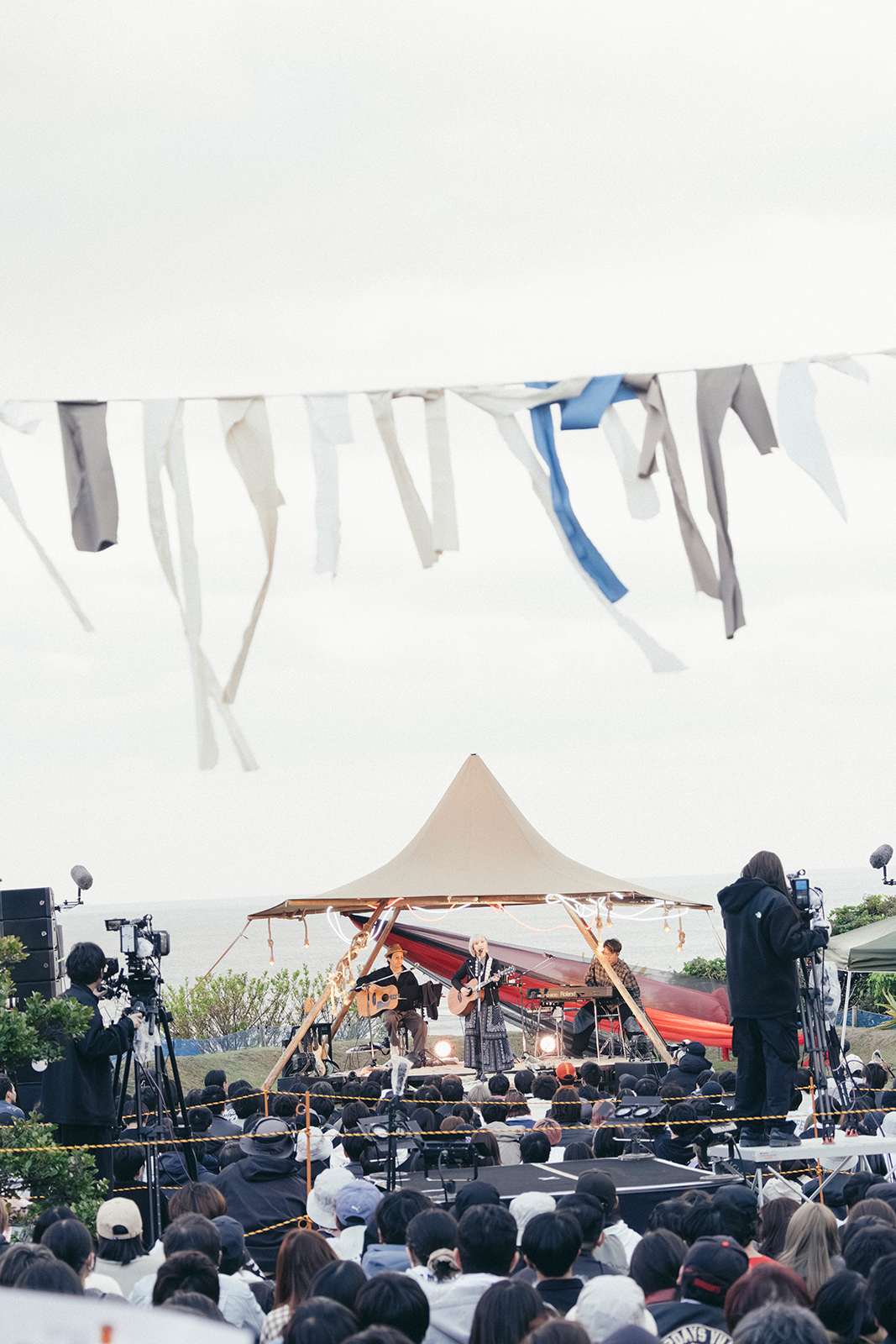 ReoNaの“魂”が生まれた故郷・奄美に響いたお歌――＜ReoNa Free Live 2026 in 奄美大島“シマユイあまみ”＞ライブレポート - 画像一覧（4/11）