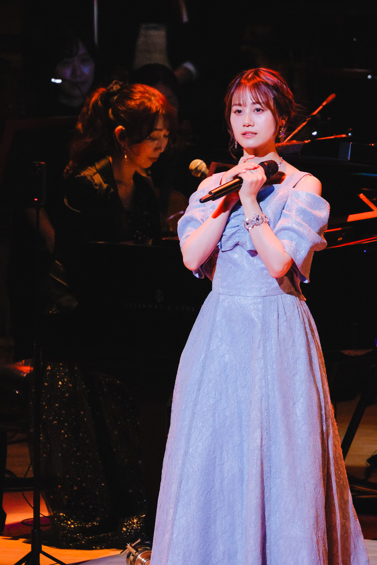 アーティスト活動10周年イヤーを迎えた伊藤美来。その幕開けを飾った、自身初となるオーケストラコンサートの模様をお届け！ - 画像一覧（4/7）