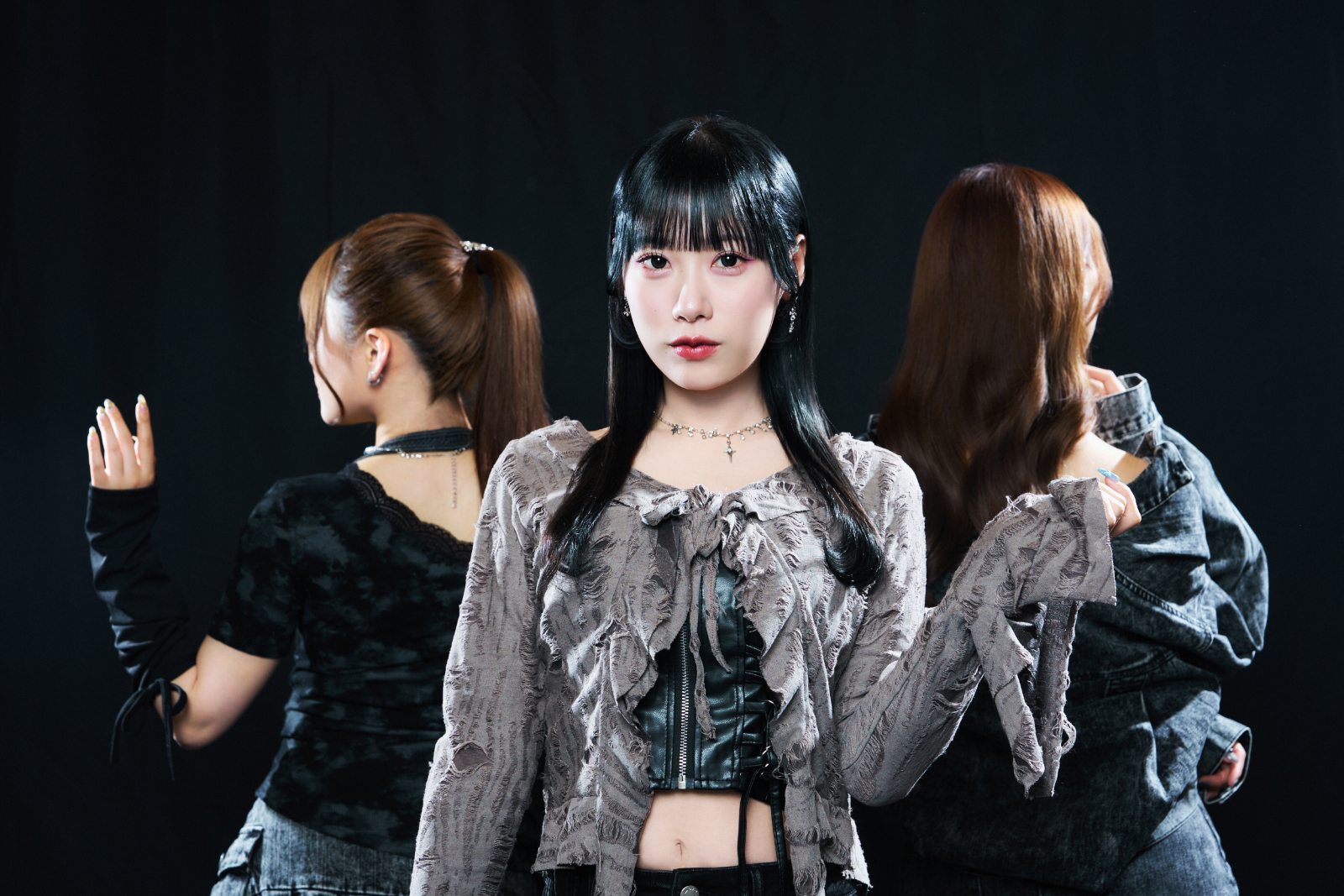【撮りおろしインタビュー】ClariS第3章が向かう先は――“解放”を掲げ新たな一面を提示した「Revive」に迫る！ - 画像一覧（4/12）