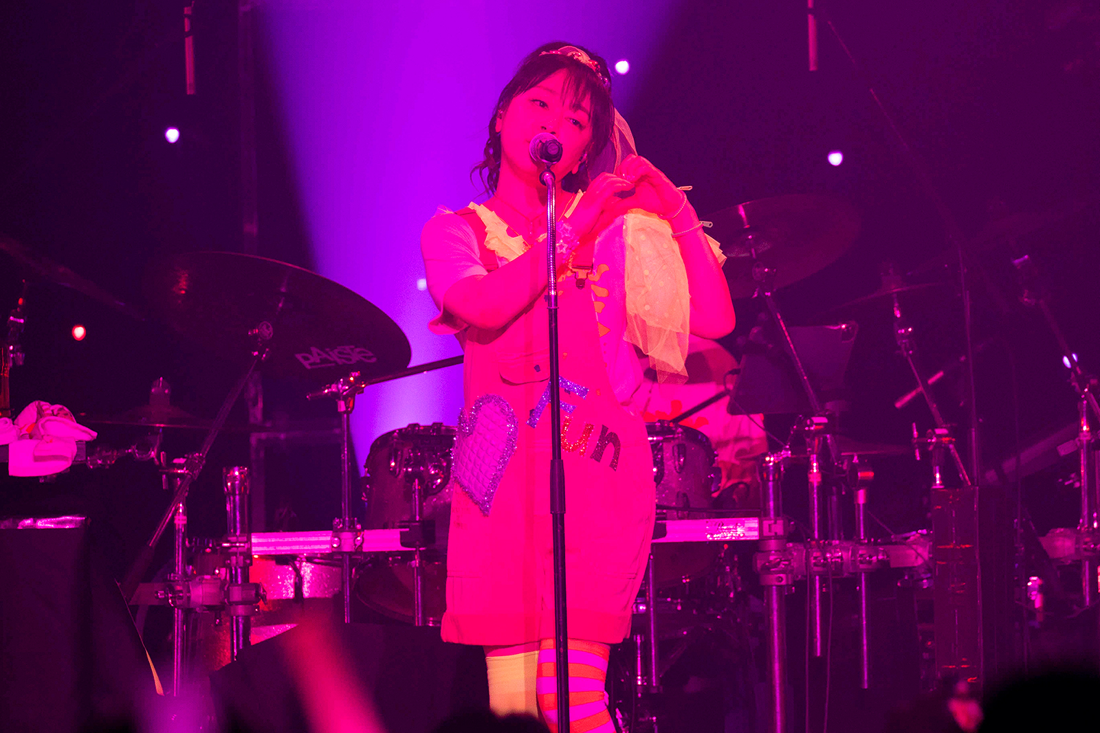 “喜怒哀楽”ツアーの集大成となる“Fun Spring”東京公演2DYASを完走！DAY1＆DAY2公演で見せたKOTOKOの“喜怒哀楽”をレポート！ - 画像一覧（15/21）