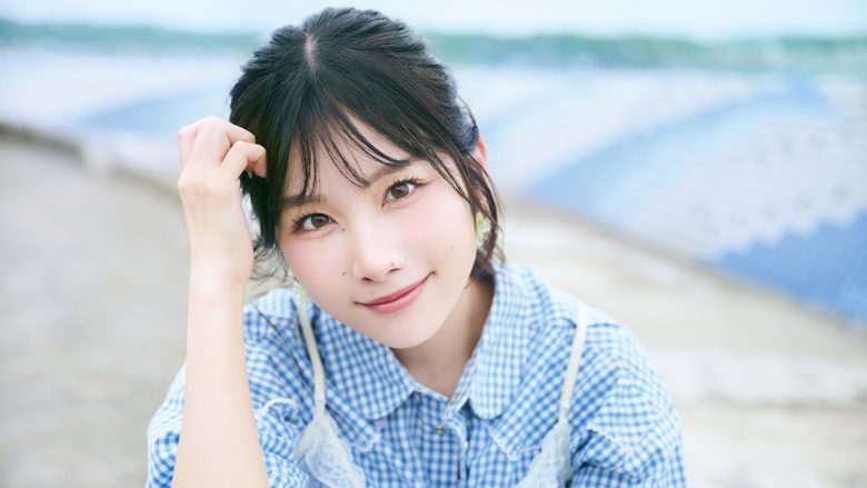 私だからこそ表現できる歌――岬 なこ、ファンへの想いを込めた約1年ぶりのシングル「青の足跡」リリースインタビュー