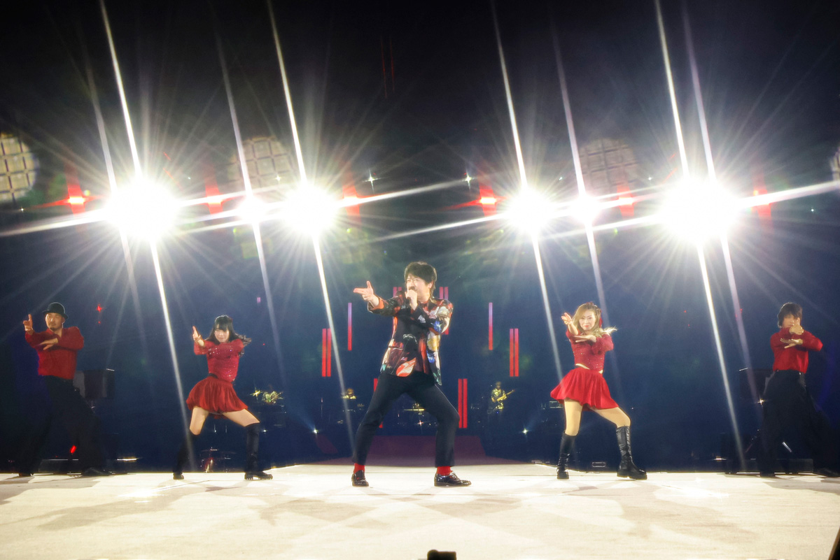 アニソンシーンにさらなる希望をもたらすかのような、“エース”からの頼もしいメッセージ――“Animelo Summer Live 2026 -Messenger-”DAY2 レポート - 画像一覧（16/48）