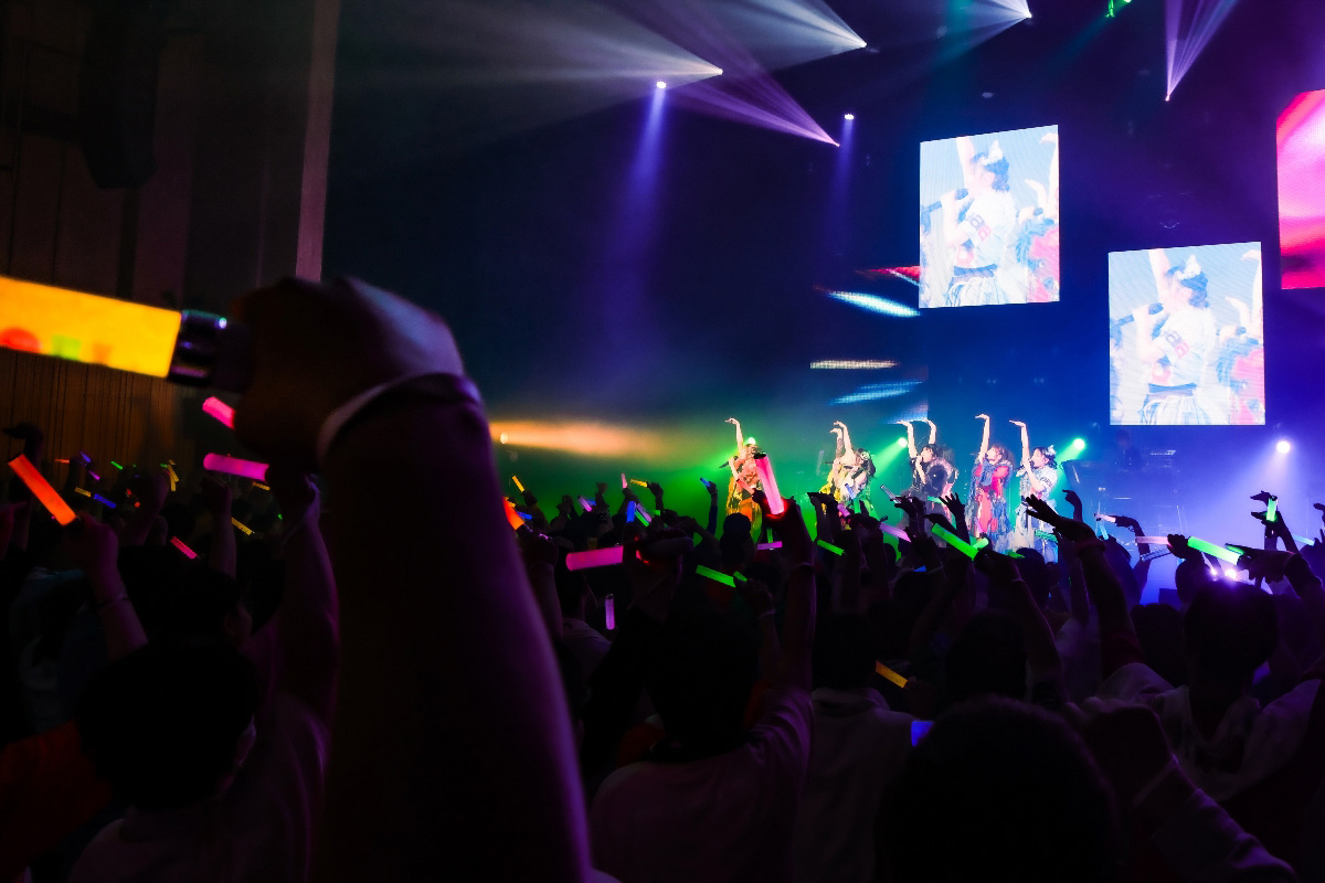 “大切な約束”を“大事な思い出”に変えた、忘れられないある夏の1日――“DIALOGUE＋ LIVE 2026 「Dear our Summer」”ライブレポート - 画像一覧（1/10）