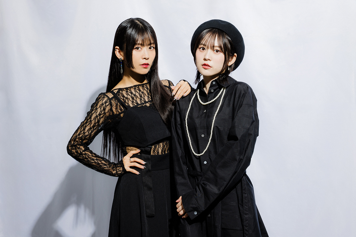 相羽あいな・中島由貴が語る、Roseliaが10周年で到達したリアルバンドとしての高み――初のベスト盤を通して青薔薇たちの進化の軌跡に迫る！ - 画像一覧（15/15）