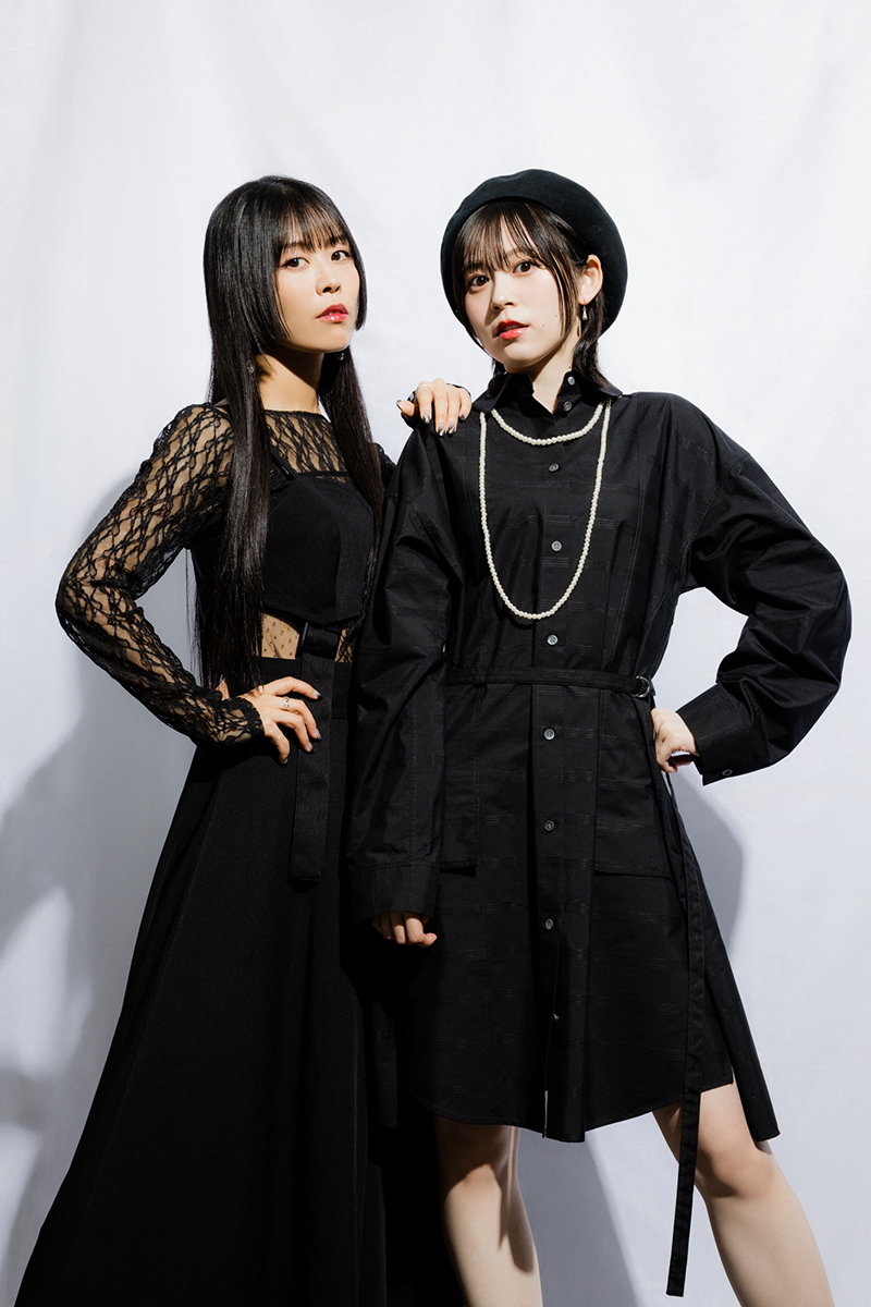 相羽あいな・中島由貴が語る、Roseliaが10周年で到達したリアルバンドとしての高み――初のベスト盤を通して青薔薇たちの進化の軌跡に迫る！ - 画像一覧（11/15）