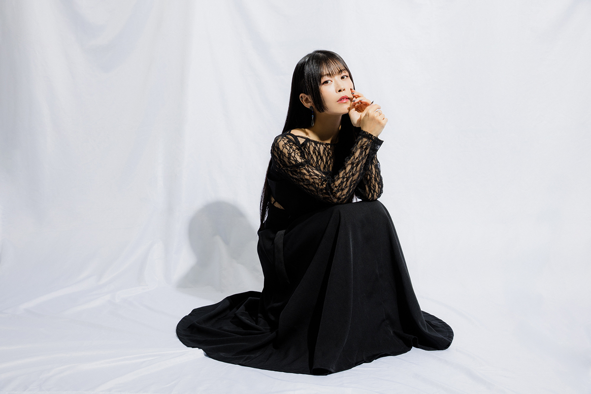 相羽あいな・中島由貴が語る、Roseliaが10周年で到達したリアルバンドとしての高み――初のベスト盤を通して青薔薇たちの進化の軌跡に迫る！ - 画像一覧（9/15）