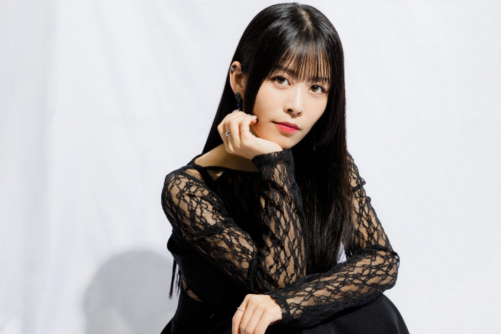 相羽あいな・中島由貴が語る、Roseliaが10周年で到達したリアルバンドとしての高み――初のベスト盤を通して青薔薇たちの進化の軌跡に迫る！ - 画像一覧（10/15）