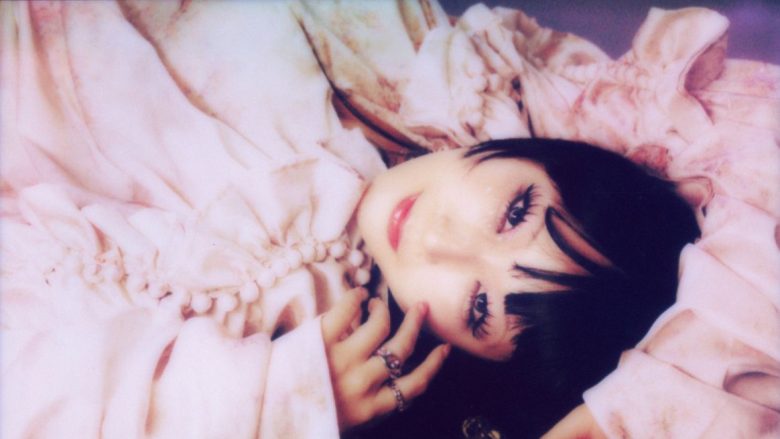 Daoko、最新フルアルバム「BIRTH IN BLUE」発売決定！最新アーティスト写真公開＆全国5都市を巡るワンマンも開催決定！