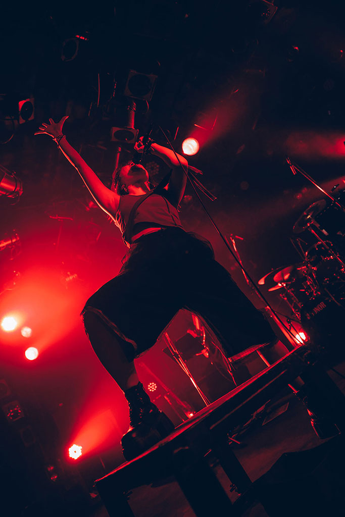 会場いっぱいの「1人1人の大切な“あなた”」へ、歌を通じて想い届けた一夜――“Junna Rock You Tour 2026 ～ハローグッバイ～”東京公演レポート - 画像一覧（4/18）