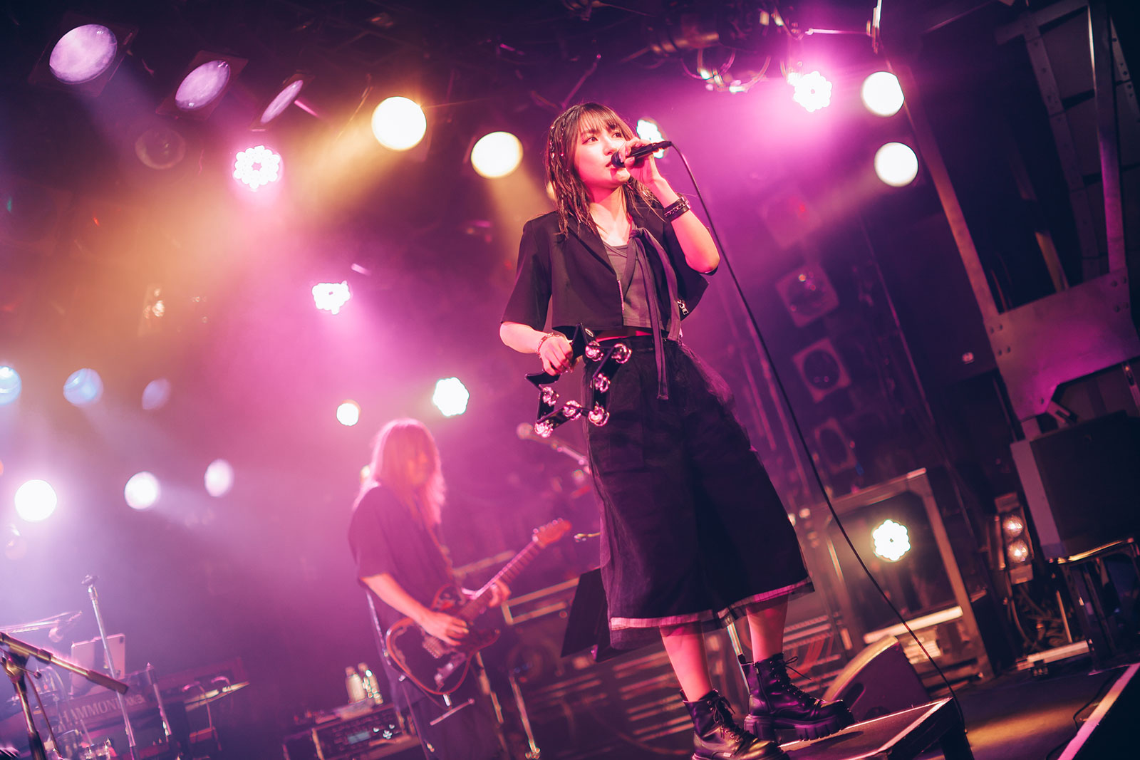 会場いっぱいの「1人1人の大切な“あなた”」へ、歌を通じて想い届けた一夜――“Junna Rock You Tour 2026 ～ハローグッバイ～”東京公演レポート - 画像一覧（11/18）