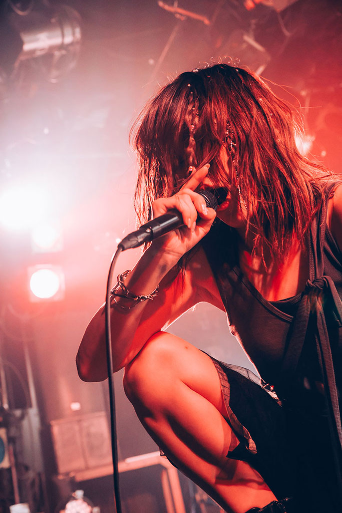 会場いっぱいの「1人1人の大切な“あなた”」へ、歌を通じて想い届けた一夜――“Junna Rock You Tour 2026 ～ハローグッバイ～”東京公演レポート - 画像一覧（7/18）