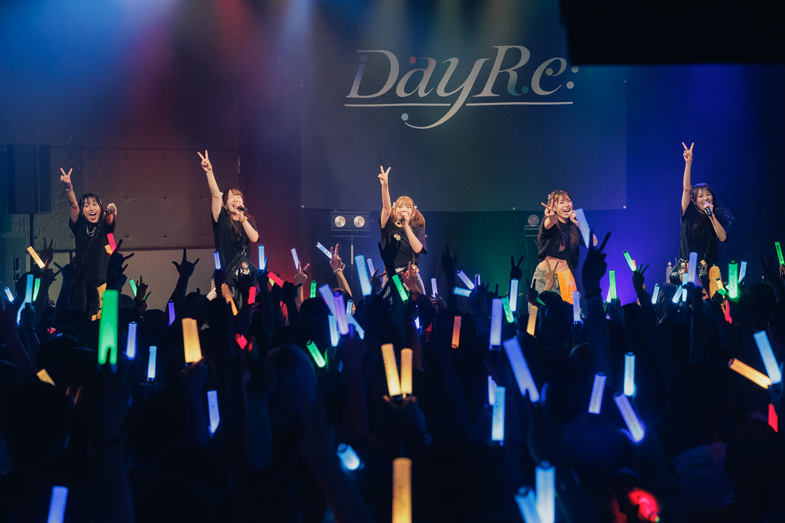 【DayRe: 2nd YEAR特集】No Pause, Just Progress!!!!!　vol.05　Report 　「キライキライスキ」も披露し、フレッシュさと卓越したステージングで魅了した “LAWSON presents DayRe: Seasons Live ～夏の欠片Ⅰ～”を振り返る！ - 画像一覧（12/12）