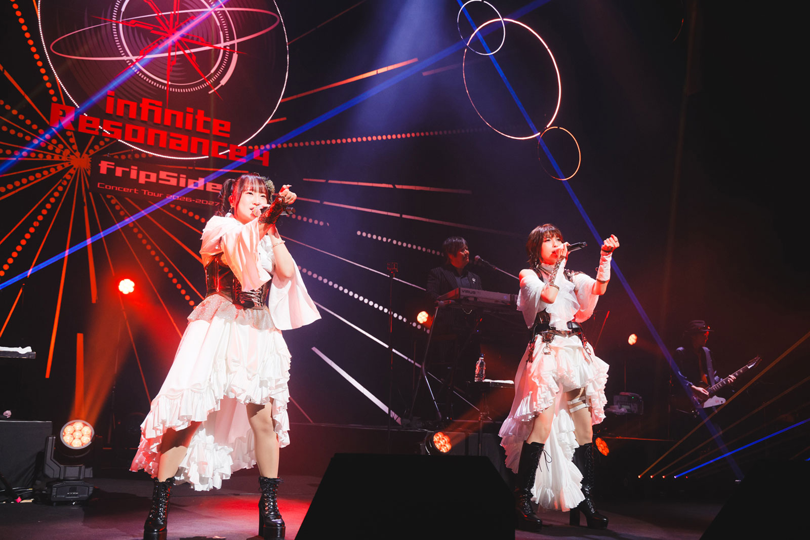 第3期fripSide、ライブツアー“anime blast presents fripSide Concert Tour 2026-2027 -infinite Resonance 4- supported by animelo”がスタート！初日・東京公演を最速レポート！（※セトリネタバレあり） - 画像一覧（13/14）