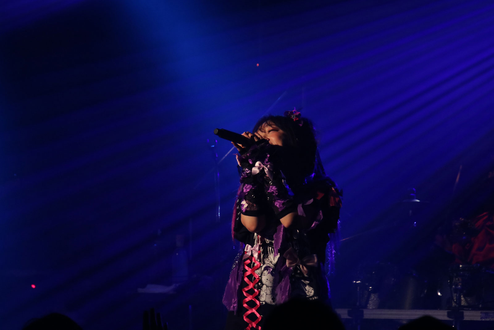 ライブハウスがKOTOKOとファンの熱気で満ち溢れたアドレナリン全開の夜！『KOTOKO’s GAME SONG COMPLETE ALBUM “The Bible 2”』を引っ提げた＜KOTOKO LIVE TOUR 2026“The Bible 2”＞の模様をいち早くお届け！（※セトリネタバレあり） - 画像一覧（4/12）