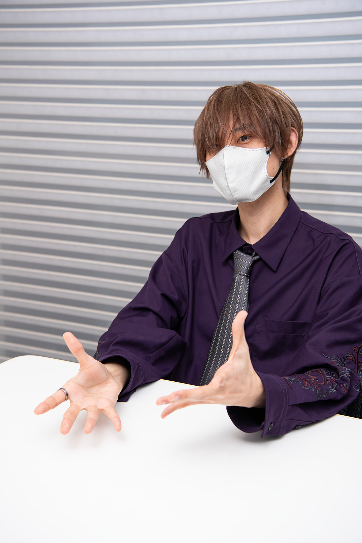 「今夜、あの街から」が集大成とも言える待望の1stアルバム『NOT ENOUGH』をリリース！新曲「Not Enough」のゲストボーカルである声優の秋奈とヨルマチのサウンドメイクとボーカルを担うNoraの2人に話しを聞いた - 画像一覧（5/6）