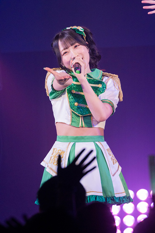 どちらのファンかなんて、両者のパフォーマンスの前には無関係！多彩な魅力が次々に熱狂を巻き起こした“DIALOGUE＋WITH vol.7 －岡咲美保－”レポート - 画像一覧（8/11）