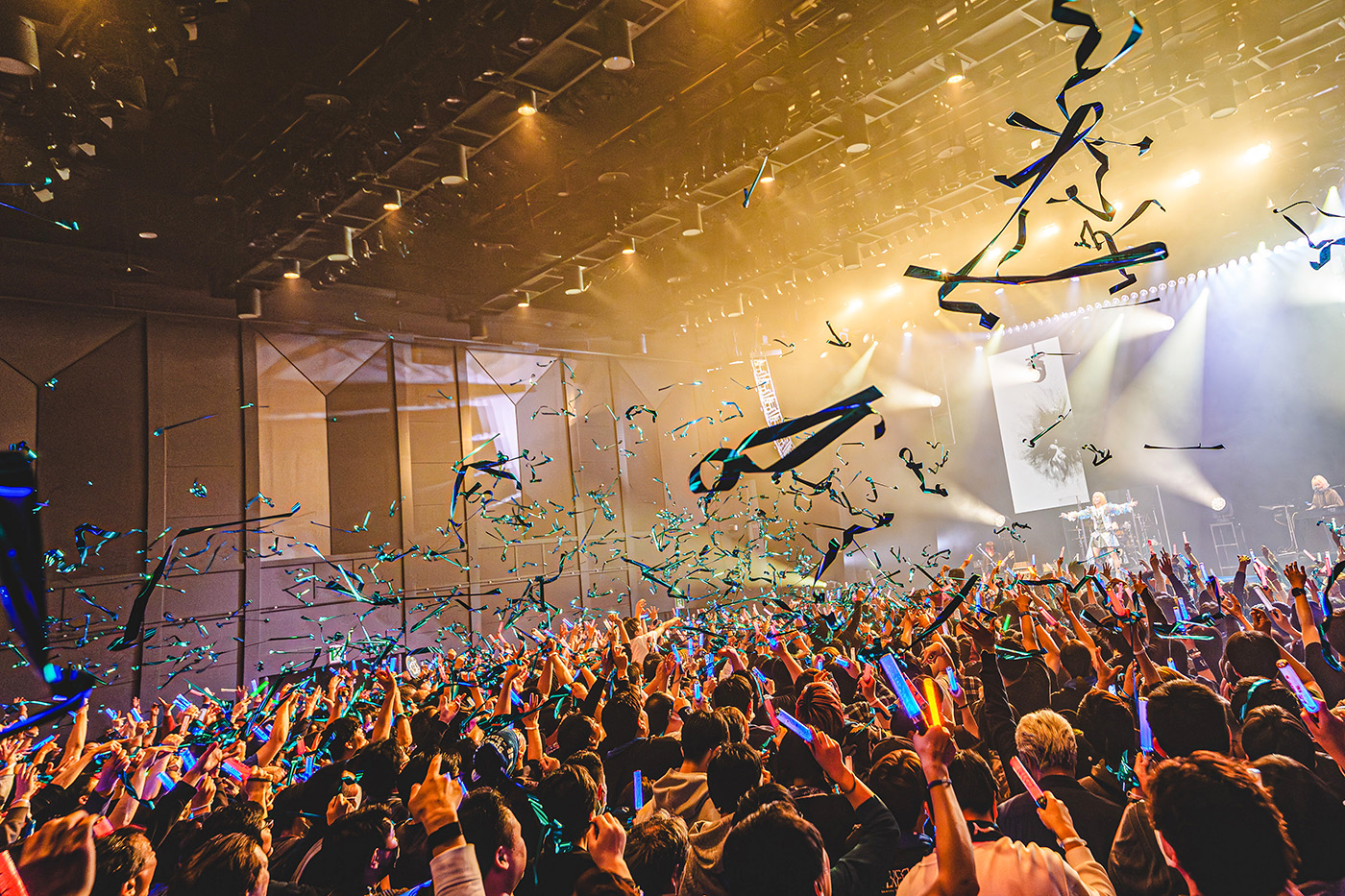 藍井エイルの今、そして未来を提示した――『Eir Aoi LIVE“BLUE FLAiR”FINAL』レポート - 画像一覧（2/6）