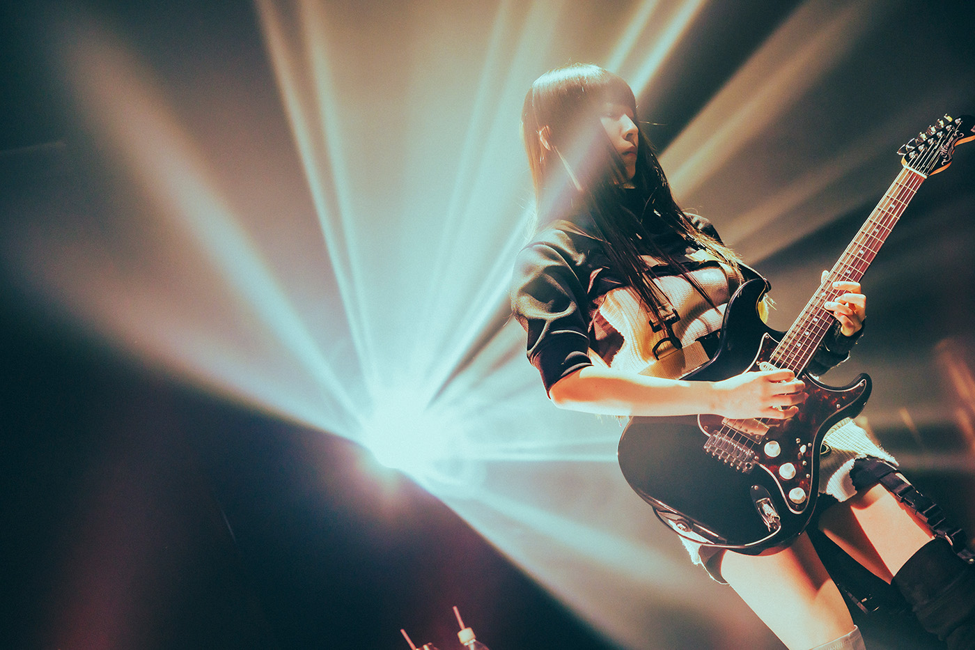 初めてのツアーで鍛えられた3人が予感させるバンドの大いなる未来！ 【トゲナシトゲアリ Zepp Tour 2026 “拍動の未来”】千秋楽レポート - 画像一覧（18/31）